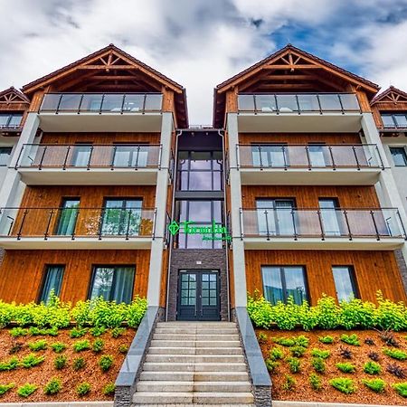 Apartamenty Vip Centrum - Wczasowa 17 By Royal Aparts Swieradow-Zdroj Bagian luar foto