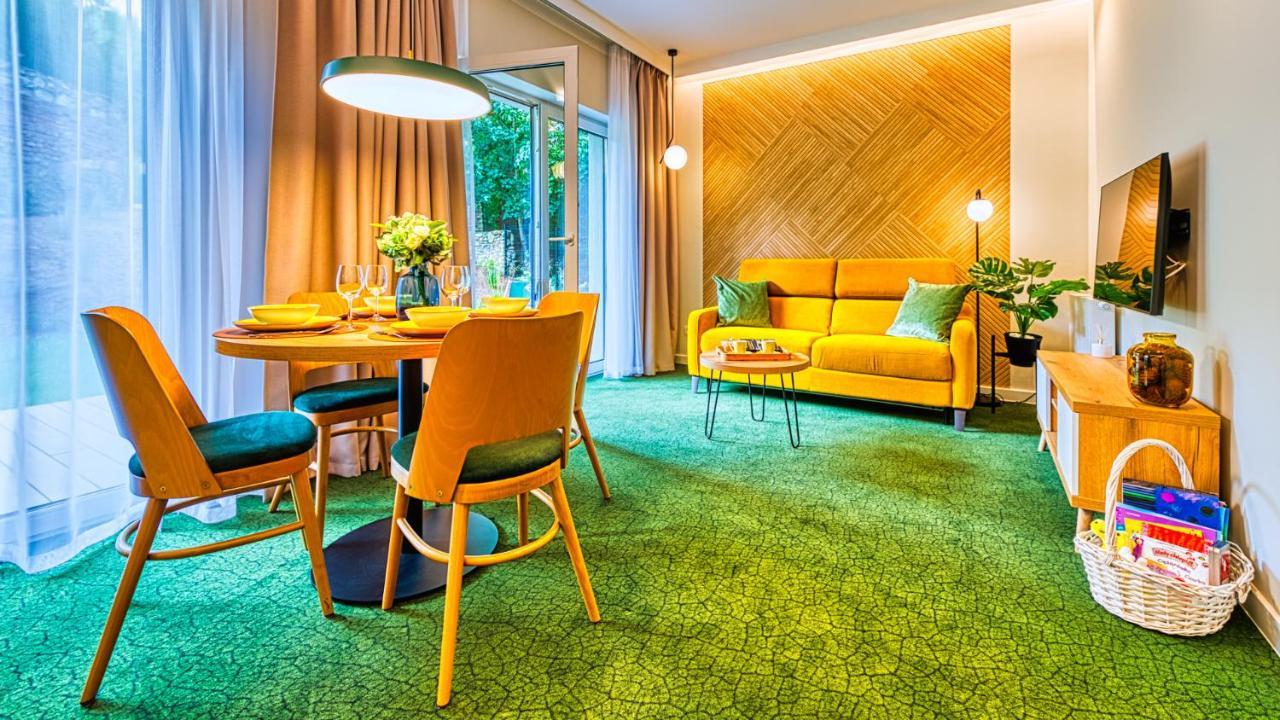 Apartamenty Vip Centrum - Wczasowa 17 By Royal Aparts Swieradow-Zdroj Bagian luar foto