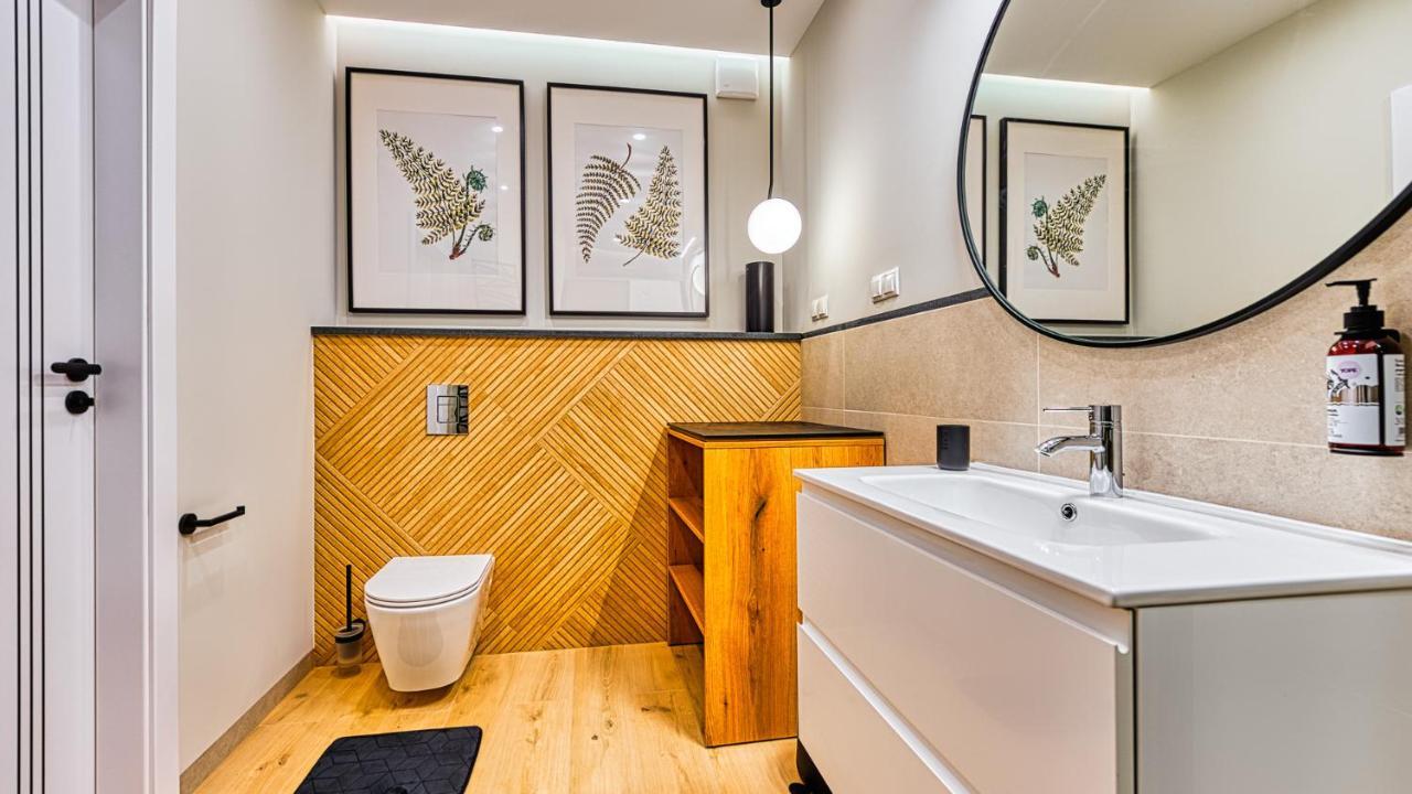 Apartamenty Vip Centrum - Wczasowa 17 By Royal Aparts Swieradow-Zdroj Bagian luar foto