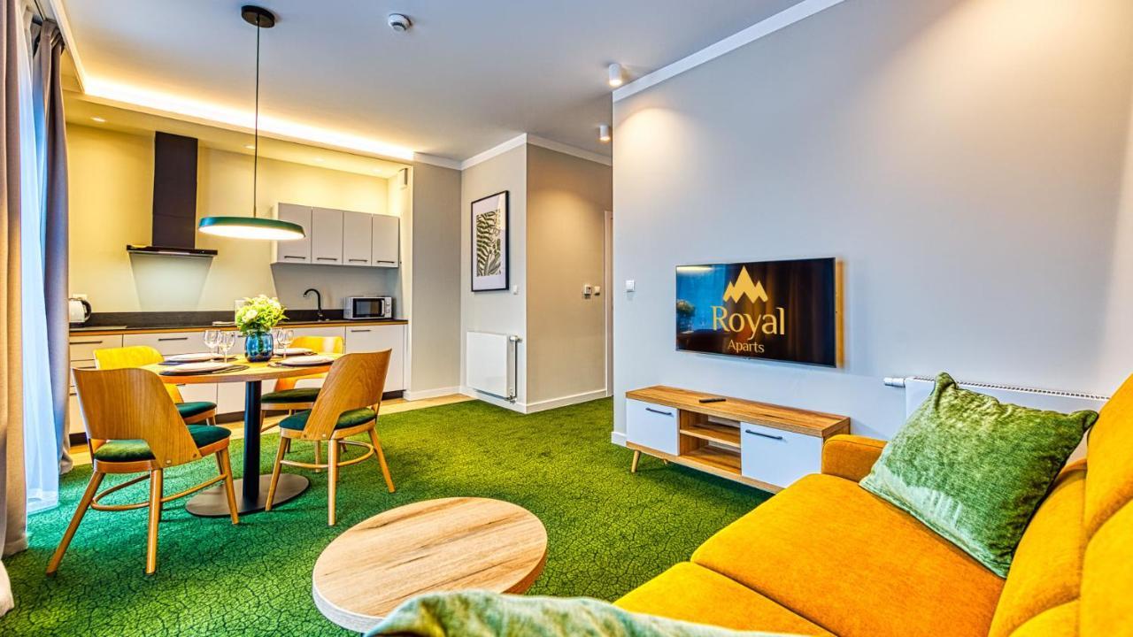 Apartamenty Vip Centrum - Wczasowa 17 By Royal Aparts Swieradow-Zdroj Bagian luar foto